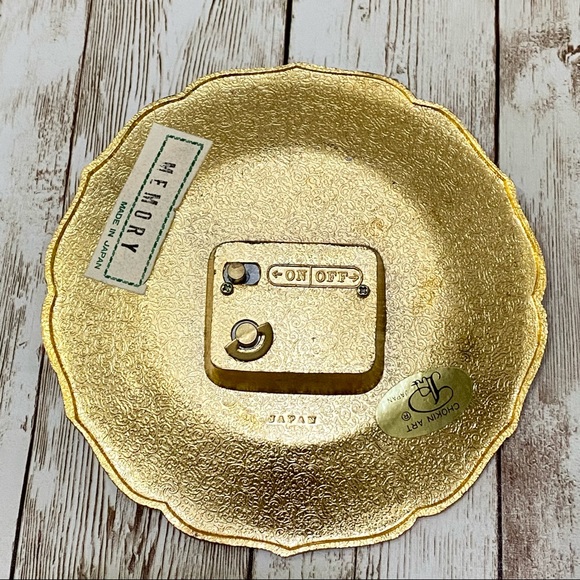 Vintage Chokin Art Japan 5” Musical Plate plays Memory - Picture 3 of 14